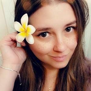 Meet your Posher, April